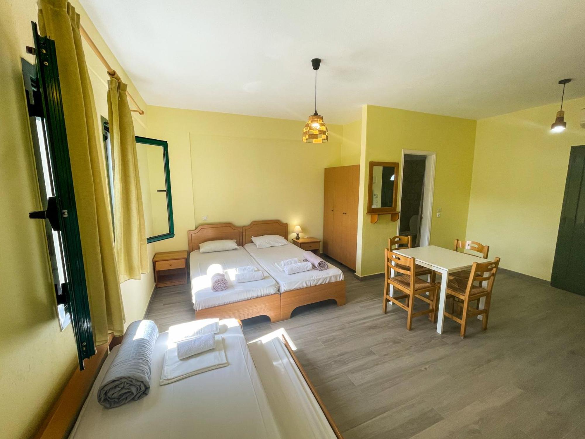 Sapfo Beach Studios Nikíti Eksteriør bilde